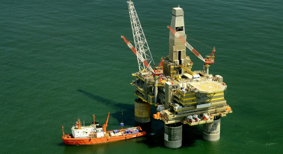 Offshore oil rig